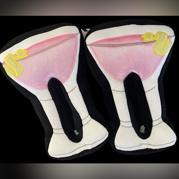 NWT. Rainbow Daze Cat or 🍸 Martini slippers size 7-8 w  Nordstrom‘s brand - Picture 9 of 9